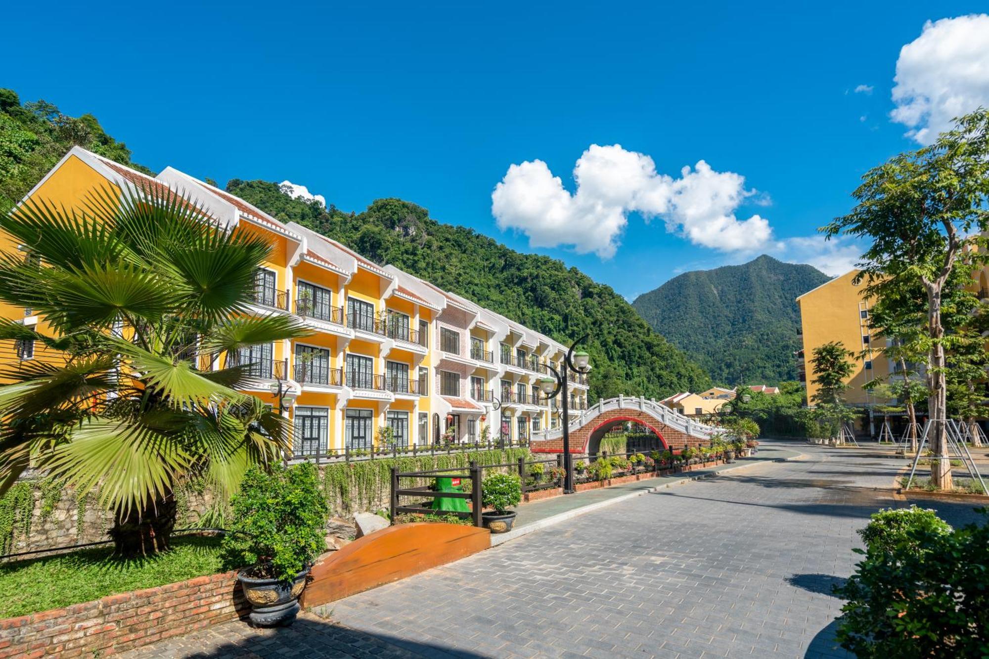 Fivitel Cong Troi Dong Giang - Fivitel Dong Giang Heaven'S Gate Hotell Eksteriør bilde