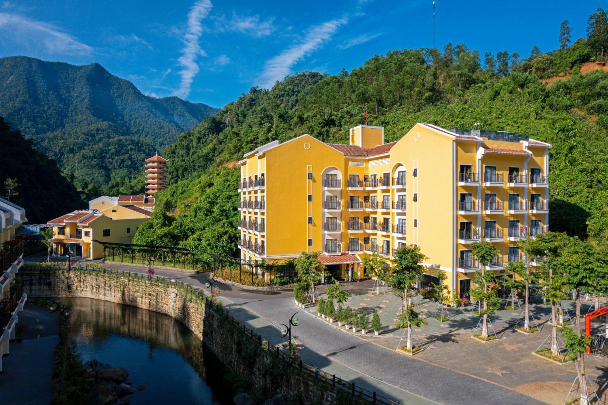 Fivitel Cong Troi Dong Giang - Fivitel Dong Giang Heaven'S Gate Hotell Eksteriør bilde